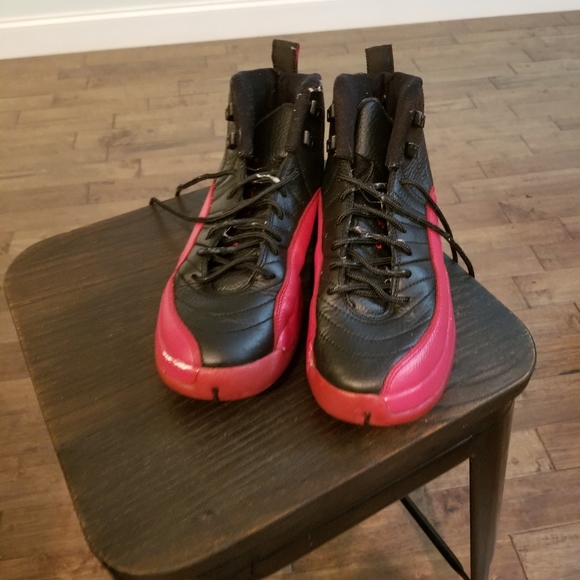 Air Jordan 12 "Flu Game" - Picture 1 of 5